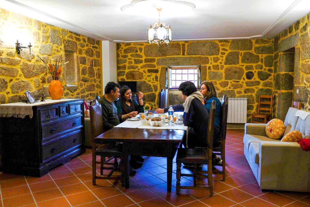 Casa Do Ribeiro Guest House Lago  ภายนอก รูปภาพ