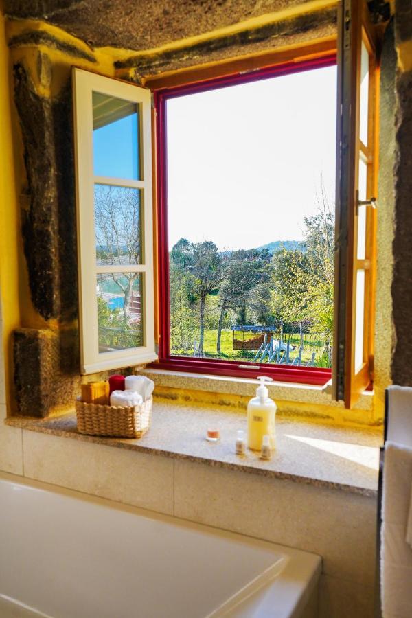 Casa Do Ribeiro Guest House Lago  ภายนอก รูปภาพ