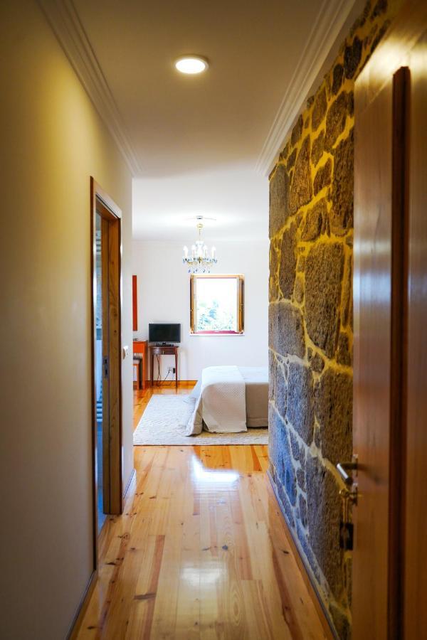 Casa Do Ribeiro Guest House Lago  ภายนอก รูปภาพ