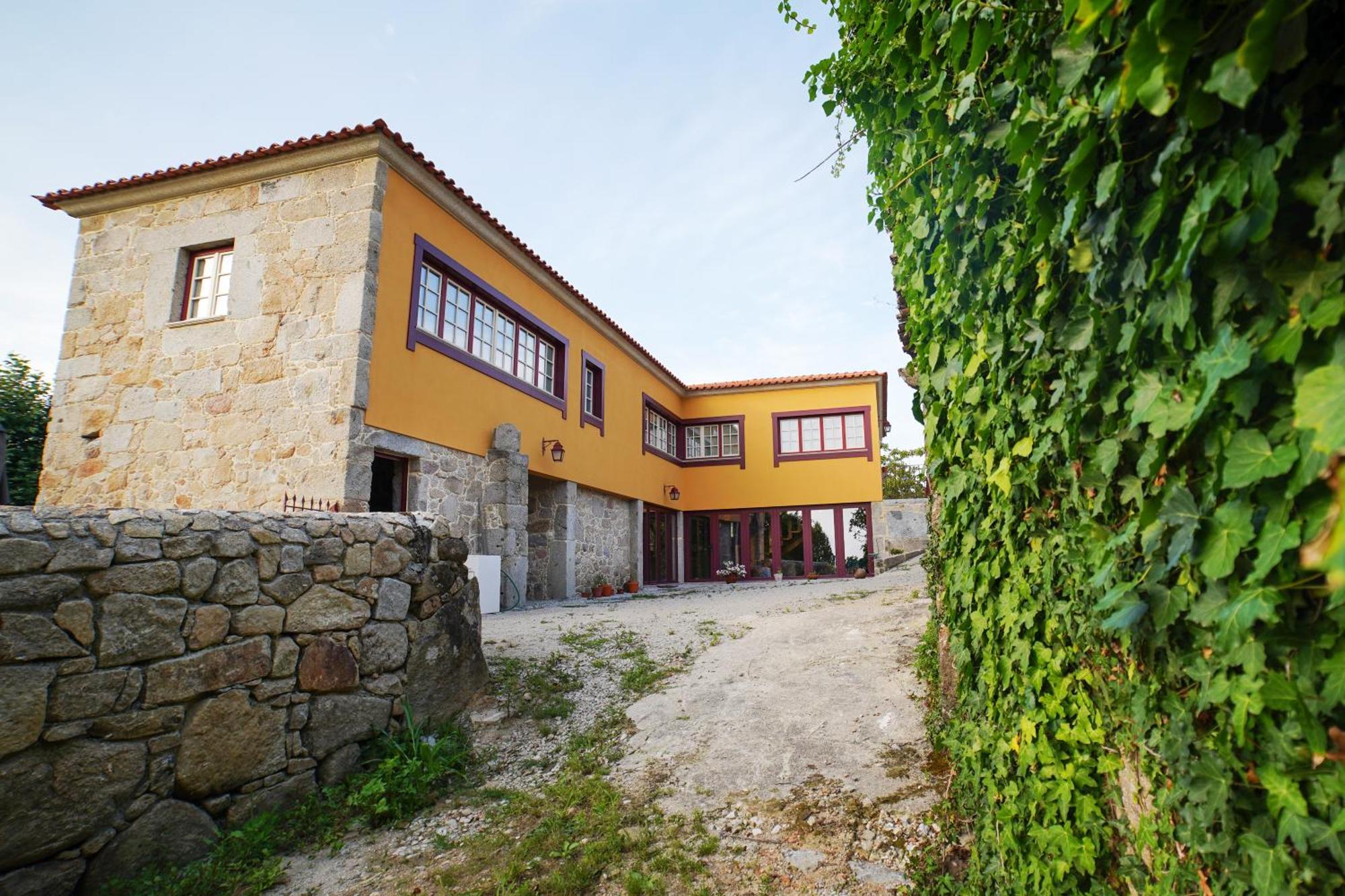 Casa Do Ribeiro Guest House Lago  ภายนอก รูปภาพ