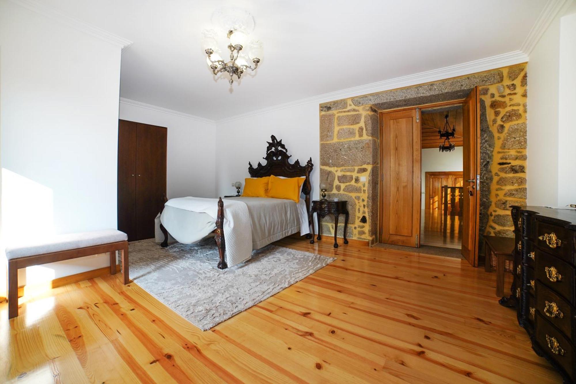 Casa Do Ribeiro Guest House Lago  ภายนอก รูปภาพ