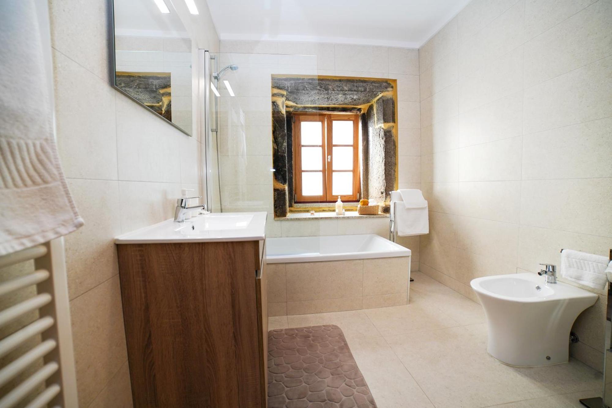 Casa Do Ribeiro Guest House Lago  ภายนอก รูปภาพ